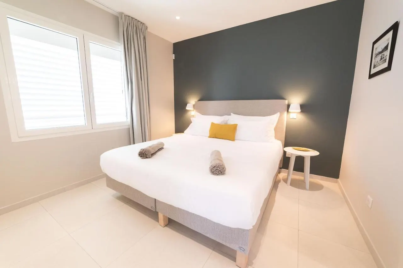 Eden Roc Appartements location